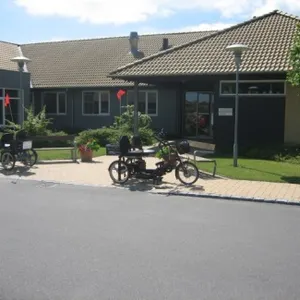 nm1735975yzjz57